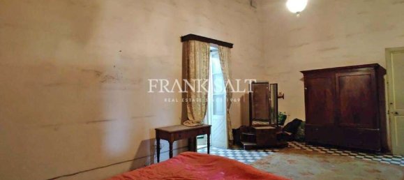 6 bedrooms Townhouse in Sliema, Malta No. 2625 15