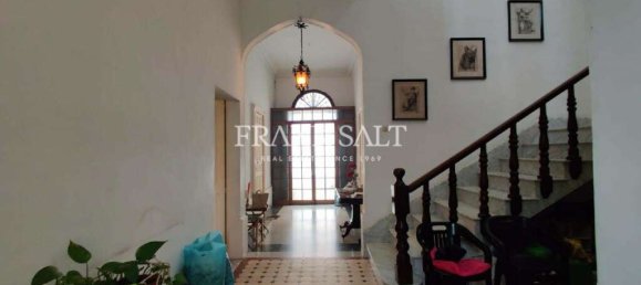 6 bedrooms Townhouse in Sliema, Malta No. 2625 9