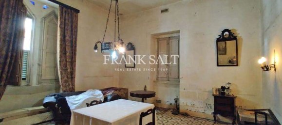 6 bedrooms Townhouse in Sliema, Malta No. 2625 13