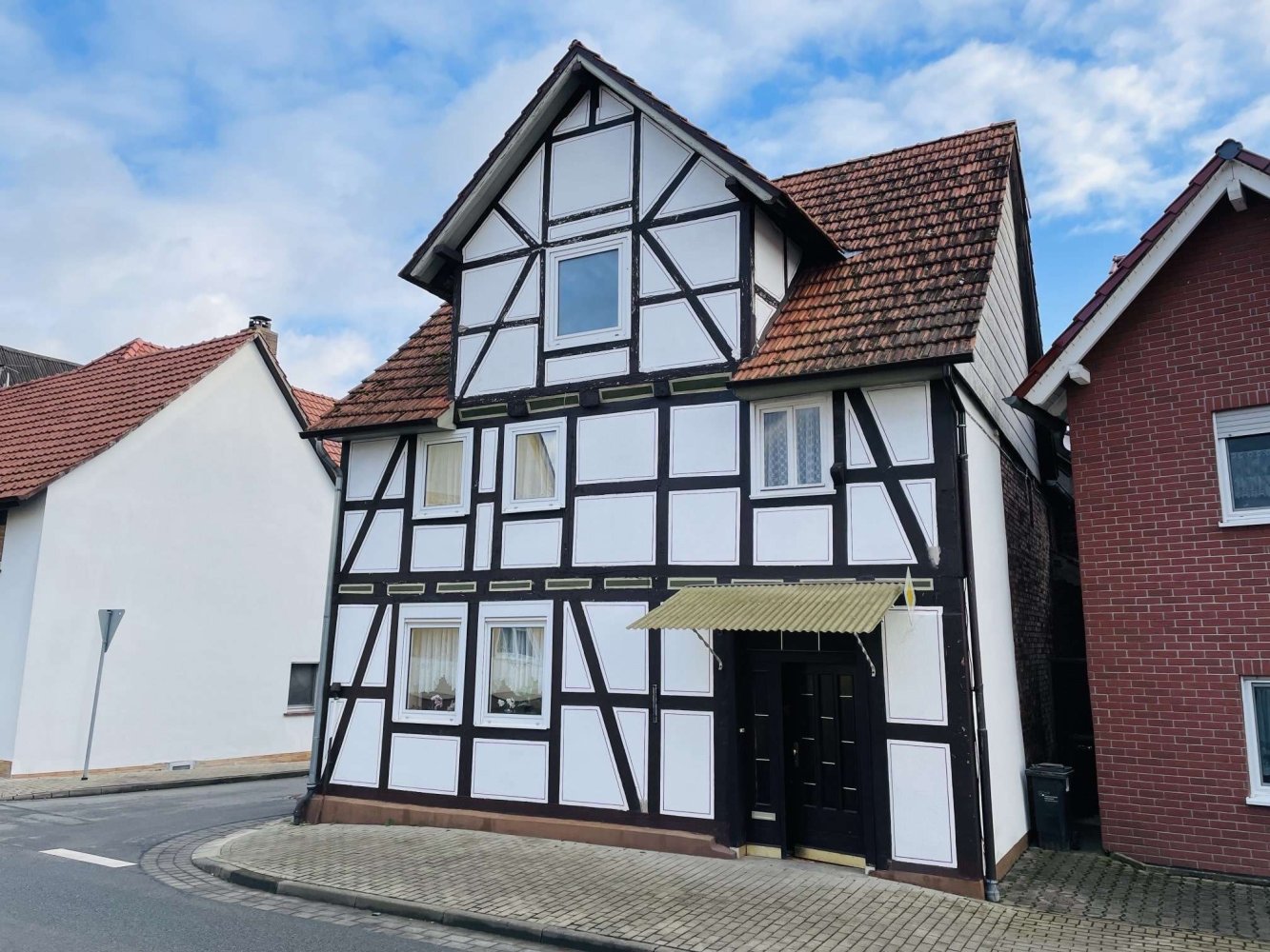 6 bedrooms Townhouse in Kassel, Germany No. 191356