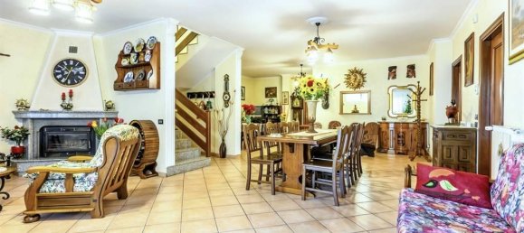 Villa de 7 habitaciónes en Guidonia Montecelio, Italy No. 23122 24