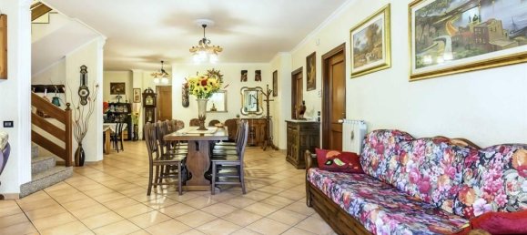 Villa de 7 habitaciónes en Guidonia Montecelio, Italy No. 23122 25