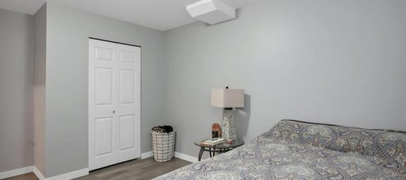 7 bedrooms House in British Columbia, Canada No. 1264 8