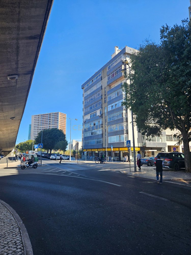 Gewerbliche Immobilie in Loures, Portugal 512m², Nr. 123364
