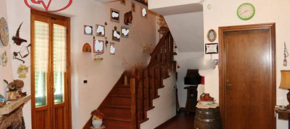 4-Zimmer Wohnung in Terranuova Bracciolini, Italy, Nr. 235596 2