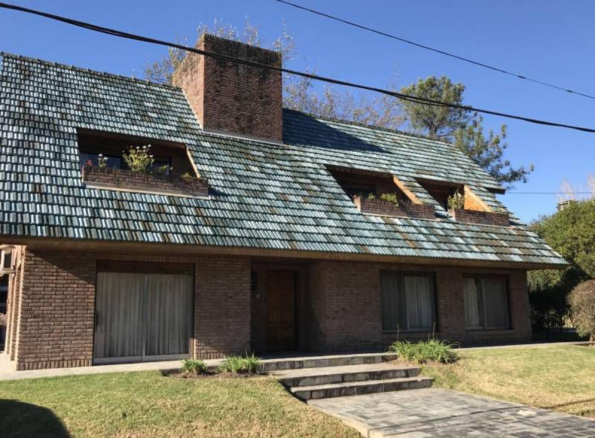 Дом с 5 спальнями в Пилар, Аргентина № 80880