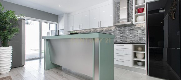 4 غرف نوم منزل في Odivelas, Portugal رقم 111879 11