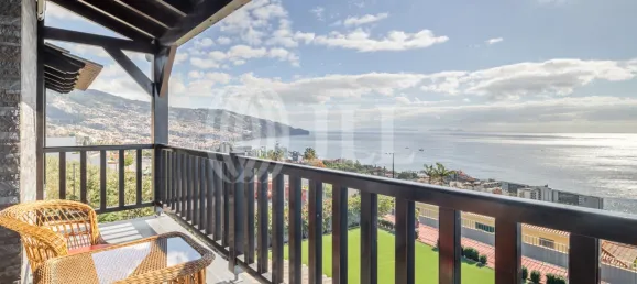 4 bedrooms House in Funchal, Portugal No. 127976 2
