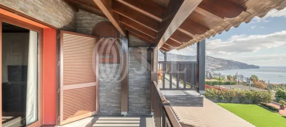 4 bedrooms House in Funchal, Portugal No. 127976 21