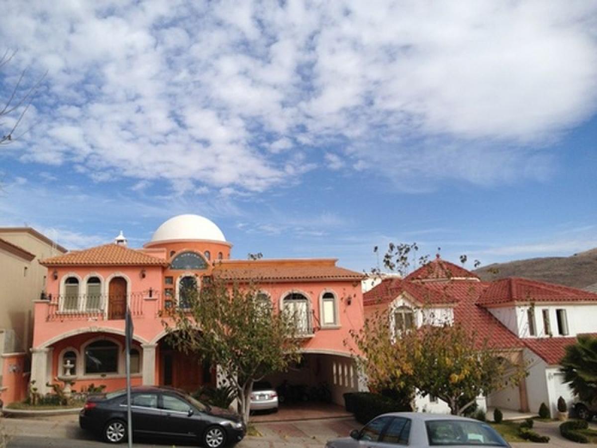Casa de 4 dormitorios en Chihuahua, Mexico No. 180532