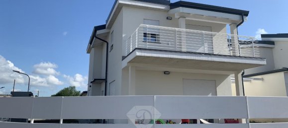 4غرفة فيلا في Oggiona con Santo Stefano, Italy رقم 166522 16