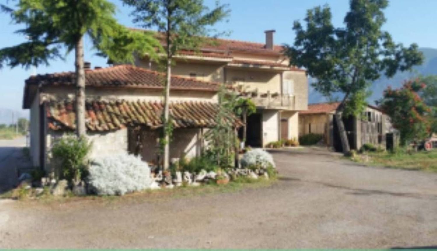 378m² Warehouse in Sala Consilina, Italy No. 291584