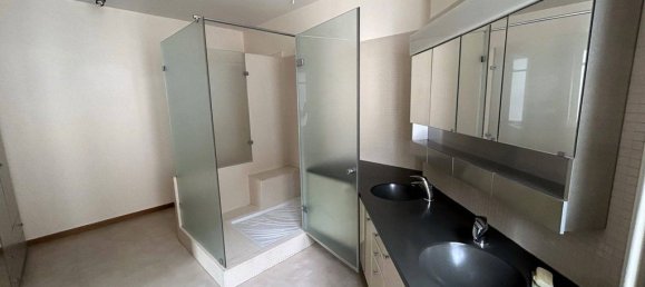 4 Schlafzimmer Wohnung in Strasbourg, France, Nr. 63011 6