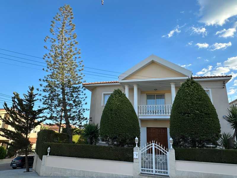 4 bedrooms House in Limassol, Cyprus No. 15173