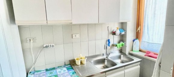 5 rooms Apartment in Cosenza, Italy No. 303608 11