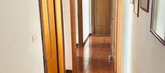 5 rooms Apartment in Cosenza, Italy No. 303608 13