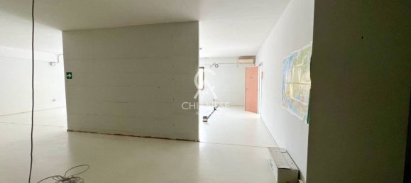 2 rooms Commercial property in Salerno, Italy No. 342649 16