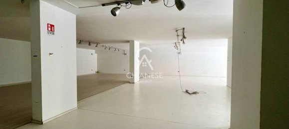 2 rooms Commercial property in Salerno, Italy No. 342649 4