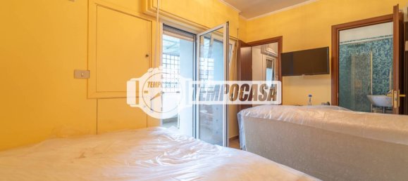 1 bedroom Apartment in Rome, Italy No. 347008 8
