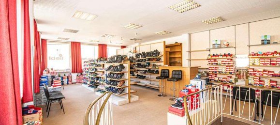 5-salle Bâtiment à Cham, Germany No. 210670 10