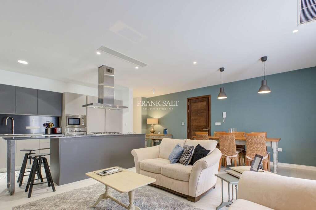 Apartamento de 3 dormitorios en Sliema, Malta No. 4051