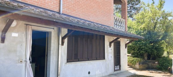 3 bedrooms Apartment in Parma, Italy No. 333525 16