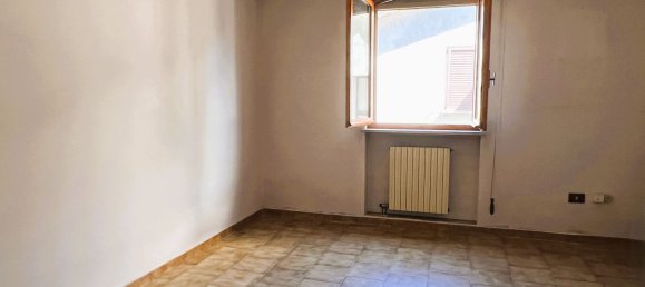 3 bedrooms Apartment in Parma, Italy No. 333525 11