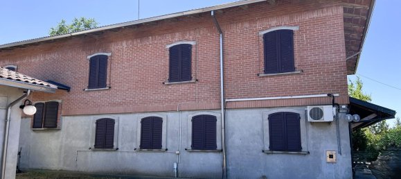 3 bedrooms Apartment in Parma, Italy No. 333525 17