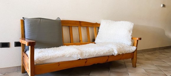 3 bedrooms Apartment in Parma, Italy No. 333525 2