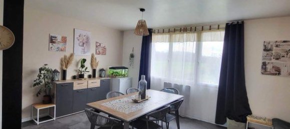 2 bedrooms Apartment in L'Isle-sur-le-Doubs, France No. 289983 2