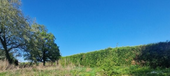 533m² Land in Pierrepont, France No. 83050 4