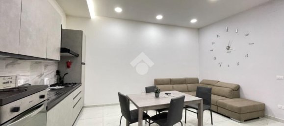 Квартира с 3 спальнями в Неаполь, Италия № 311569 3