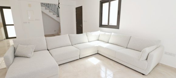 3 bedrooms Villa in Pegeia, Cyprus No. 22832 2