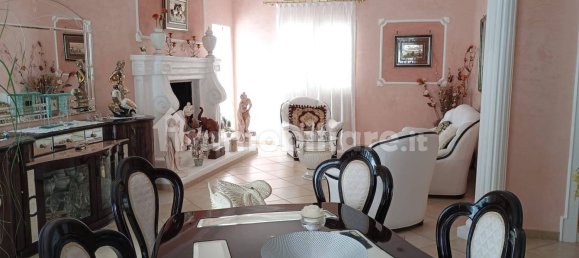 5 غرف نوم فيلا في Statte, Italy رقم 98081 9