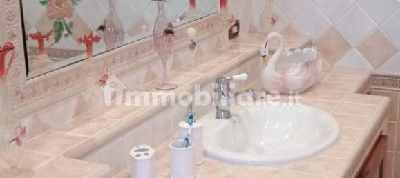 5 غرف نوم فيلا في Statte, Italy رقم 98081 43