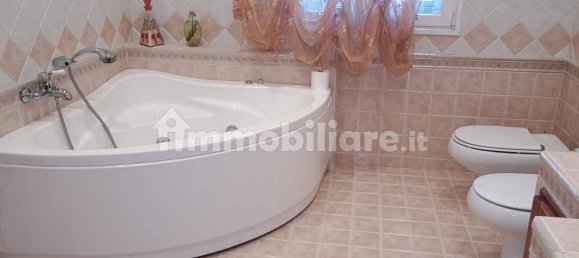 5 غرف نوم فيلا في Statte, Italy رقم 98081 46