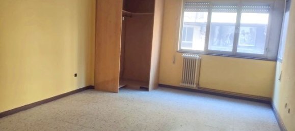 3 bedrooms Apartment in Leon, Spain No. 83018 7