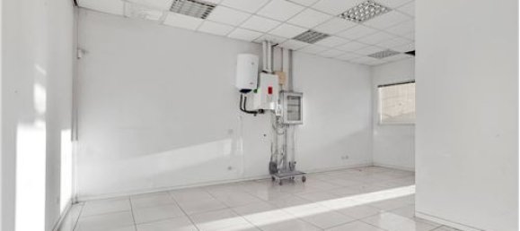 3غرفة عقار تجاري في Pieve Emanuele, Italy رقم 298560 3