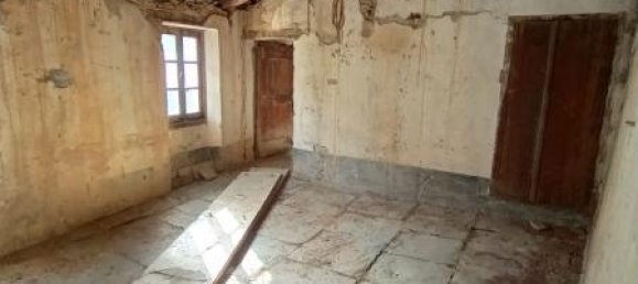 8 rooms House in Borghetto d'Arroscia, Italy No. 233199 12