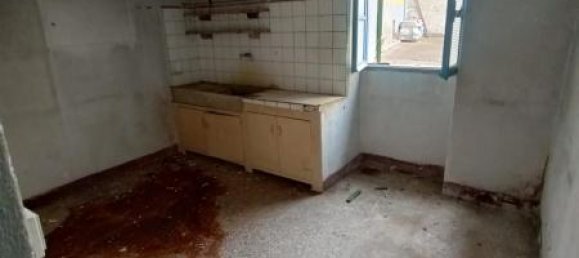 8 rooms House in Borghetto d'Arroscia, Italy No. 233199 13