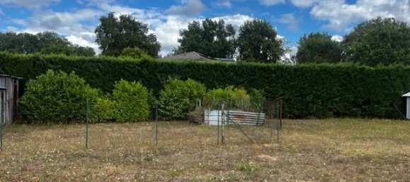 510m² Land in Leognan, France No. 362815 2