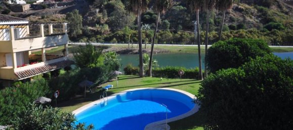 2 chambres Appartement à Benahavis, Spain No. 43456 3