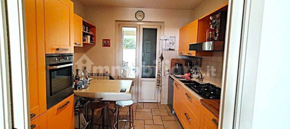 3 bedrooms Villa in Camaiore, Italy No. 280921 9