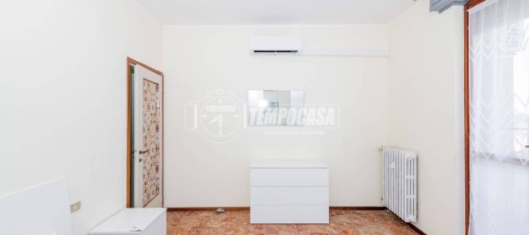 2 bedrooms Apartment in San Giuliano Milanese, Italy No. 272605 10