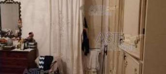5 rooms Apartment in Pescia, Italy No. 263433 4