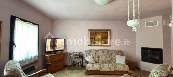 3 bedrooms Villa in Pordenone, Italy No. 325805 8