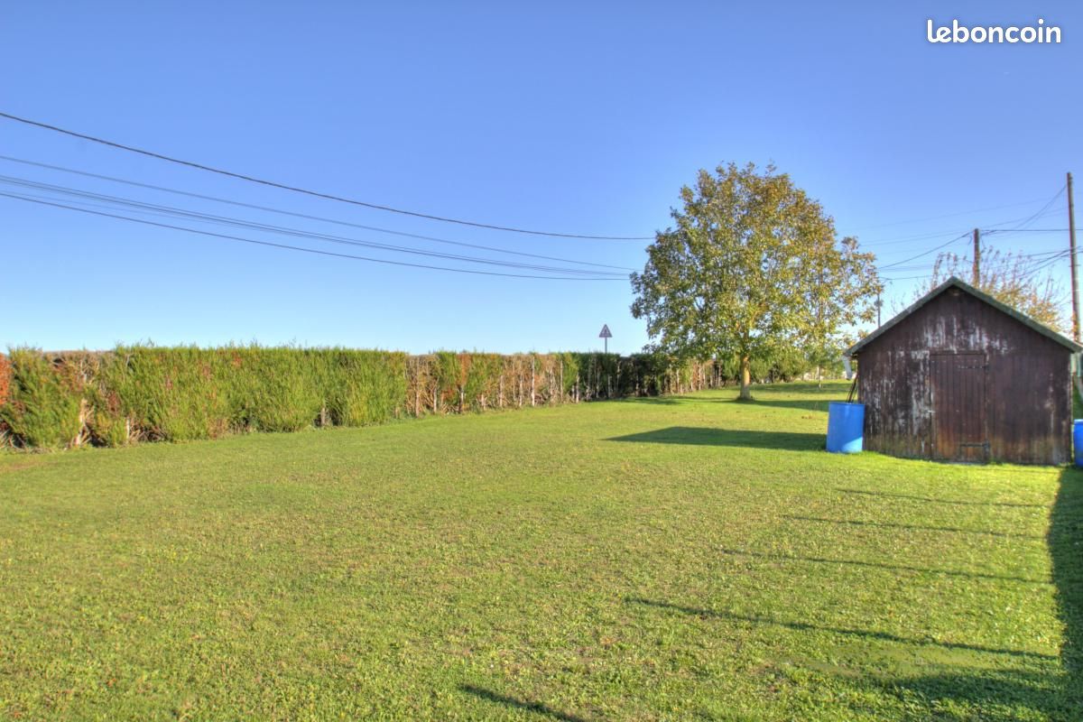 Grundstück in Gidy, France 674m², Nr. 251399