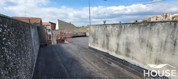 7 rooms House in Belpasso, Italy No. 286382 16