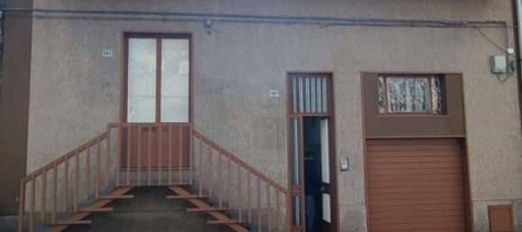 7 rooms House in Belpasso, Italy No. 286382 2