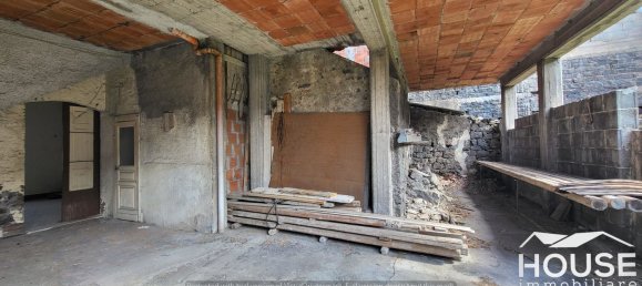 7 rooms House in Belpasso, Italy No. 286382 18